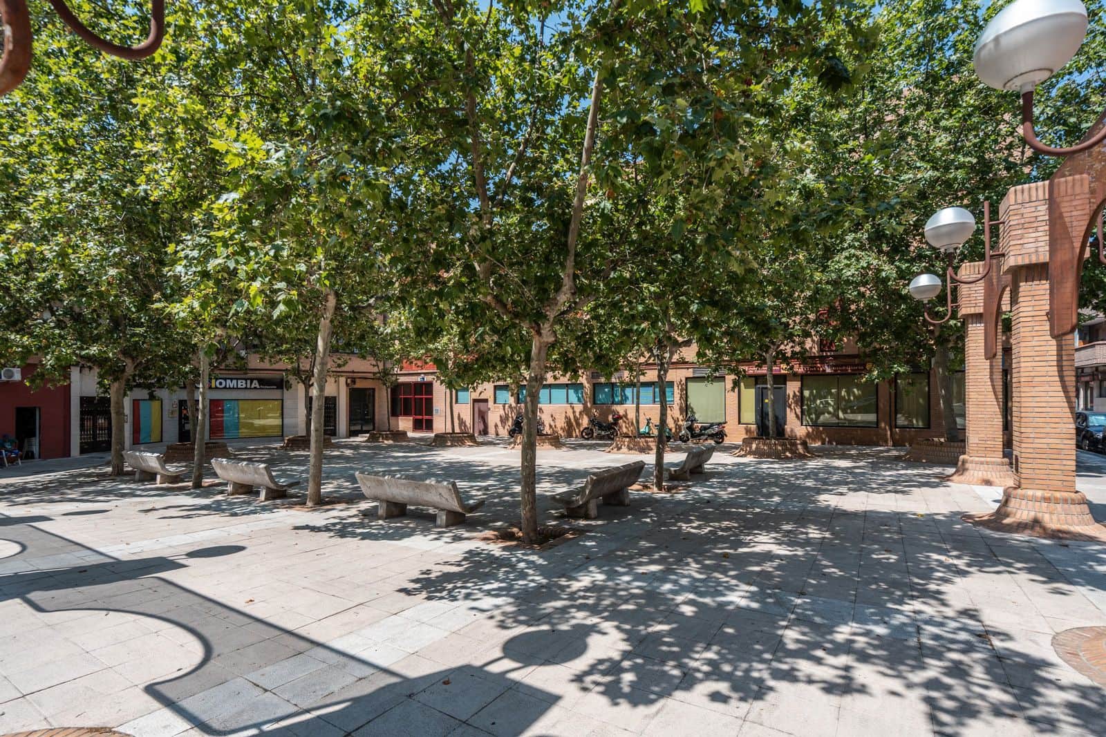 Erhverv til salg i Majadahonda - € 315.000 (Ref: 9113684)