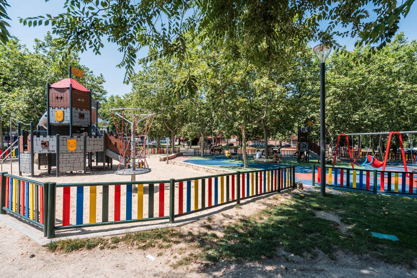 Erhverv til salg i Majadahonda - € 315.000 (Ref: 9113684)