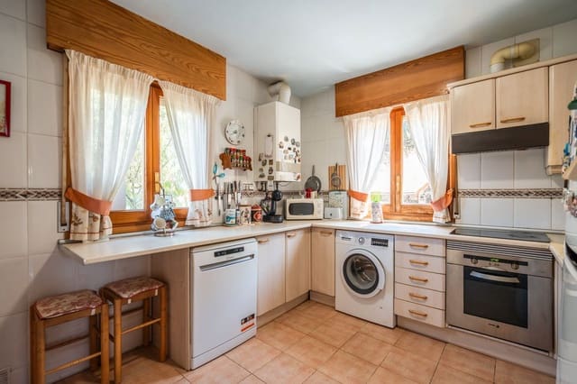 4 Zimmer Villa zu verkaufen in Manzanares el Real - 520.000 € (Ref: 9117300)