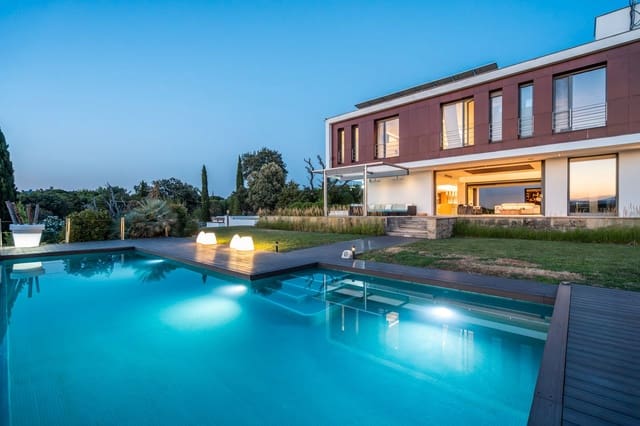 7 soveværelse Villa til salg i Las Rozas de Madrid med swimmingpool garage - € 2.200.000 (Ref: 9133456)