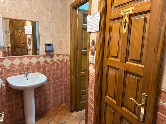 Commercial for sale in Lanzahíta - € 260,000 (Ref: 9138290)