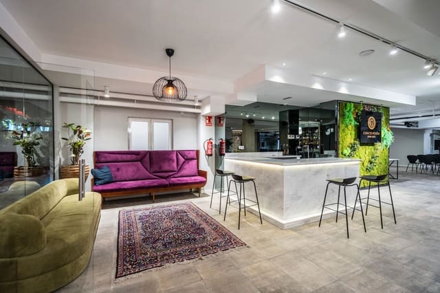 Erhverv til leje i Cuatro Caminos, Madrid by - € 2.200 (Ref: 9145822)