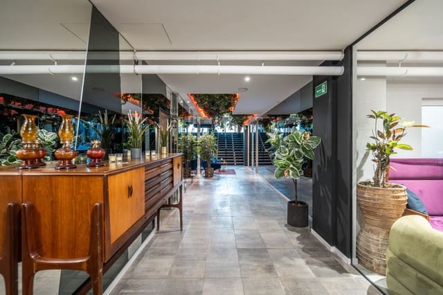 Erhverv til leje i Cuatro Caminos, Madrid by - € 2.200 (Ref: 9145822)