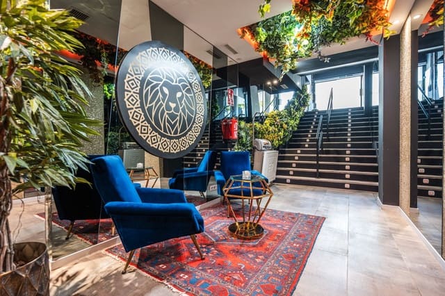Erhverv til leje i Cuatro Caminos, Madrid by - € 2.200 (Ref: 9145822)