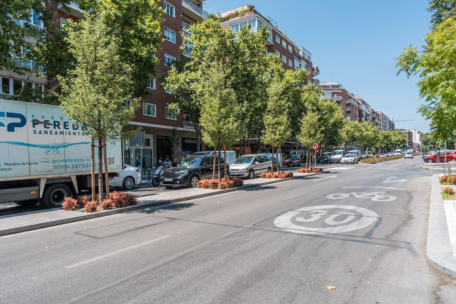 Erhverv til leje i Madrid by - € 2.200 (Ref: 9145822)