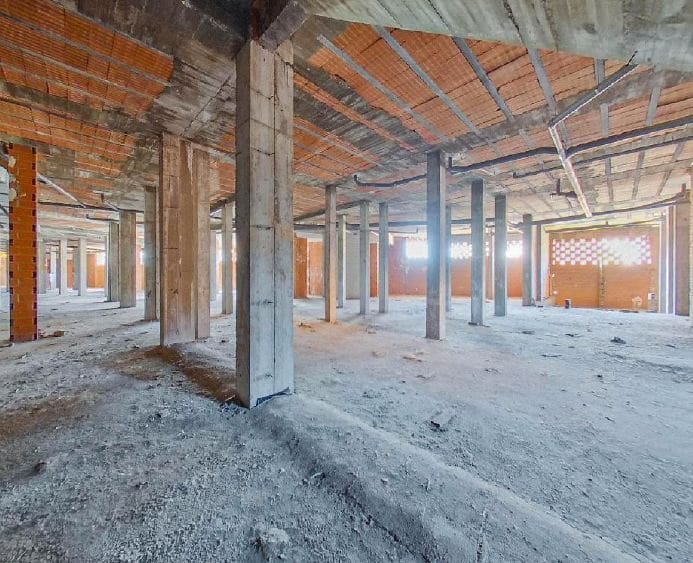 Commercieel te huur in Parla - € 22.500 (Ref: 9192739)