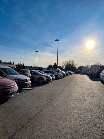 Commercieel te huur in Parla - € 22.500 (Ref: 9192739)