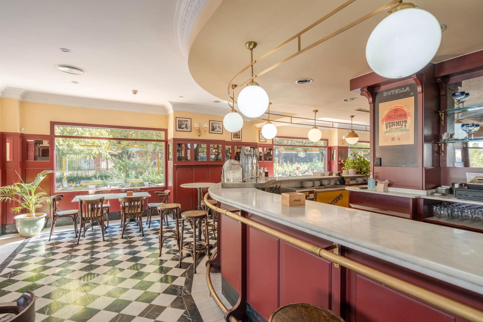 Commercial for sale in Alcorcon - € 1,200,000 (Ref: 9193024)