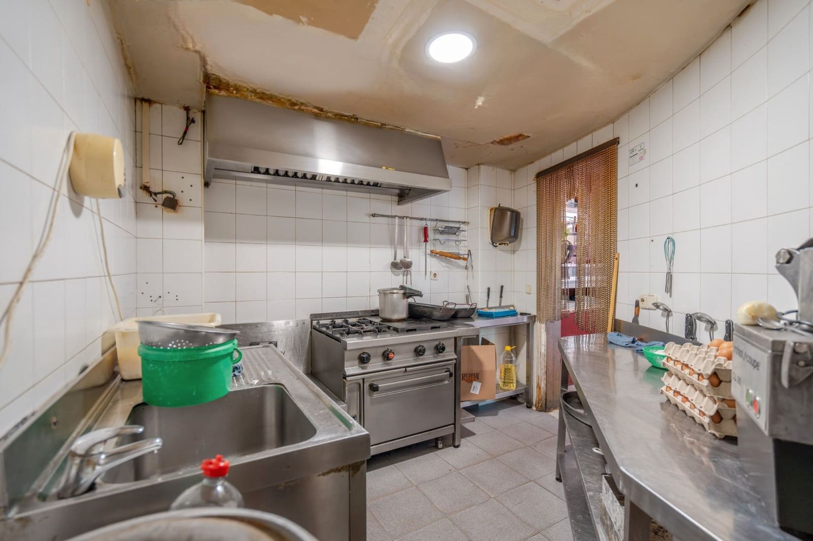 Commercial for sale in Alcorcon - € 1,200,000 (Ref: 9193024)