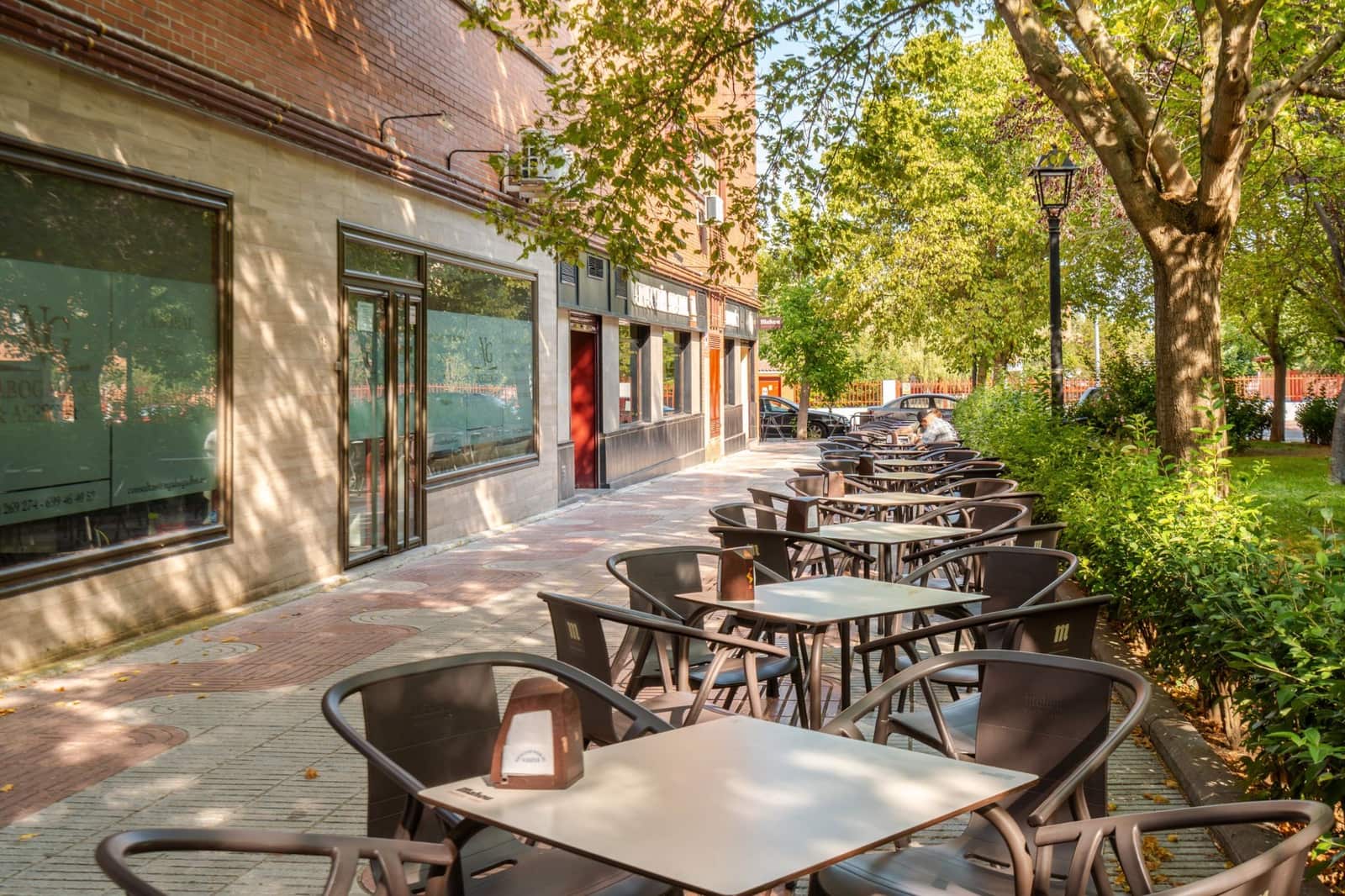 Commercial for sale in Alcorcon - € 1,200,000 (Ref: 9193024)