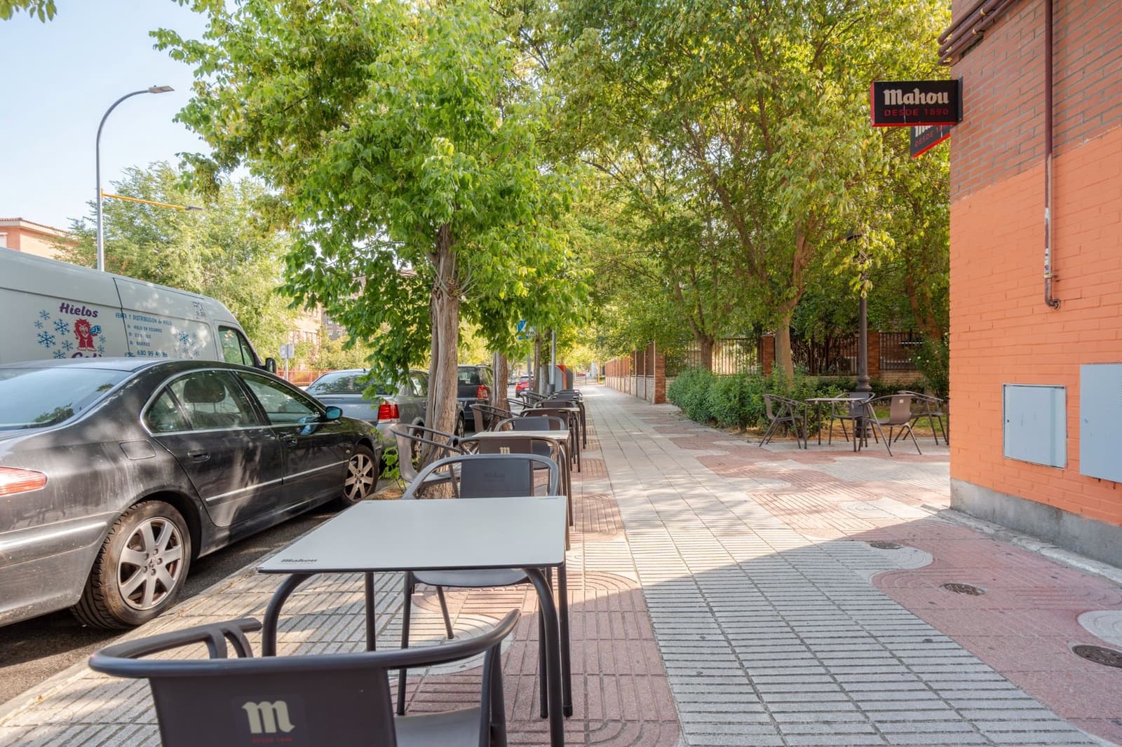 Commercial for sale in Alcorcon - € 1,200,000 (Ref: 9193024)