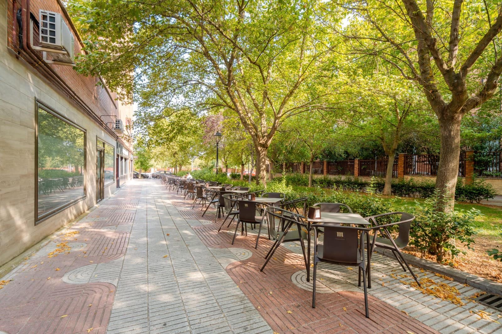 Commercial for sale in Alcorcon - € 1,200,000 (Ref: 9193024)