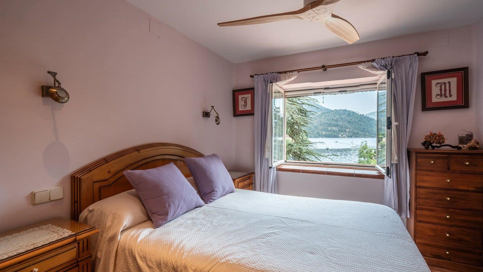 6 bedroom Villa for sale in El Barraco with pool garage - € 749,000 (Ref: 9194896)