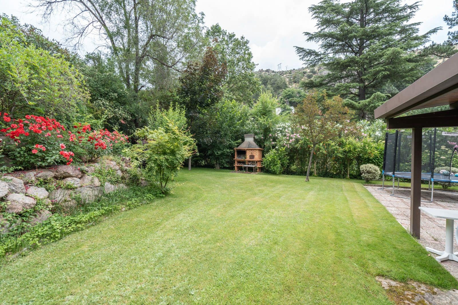 6 bedroom Villa for sale in El Barraco with pool garage - € 749,000 (Ref: 9194896)