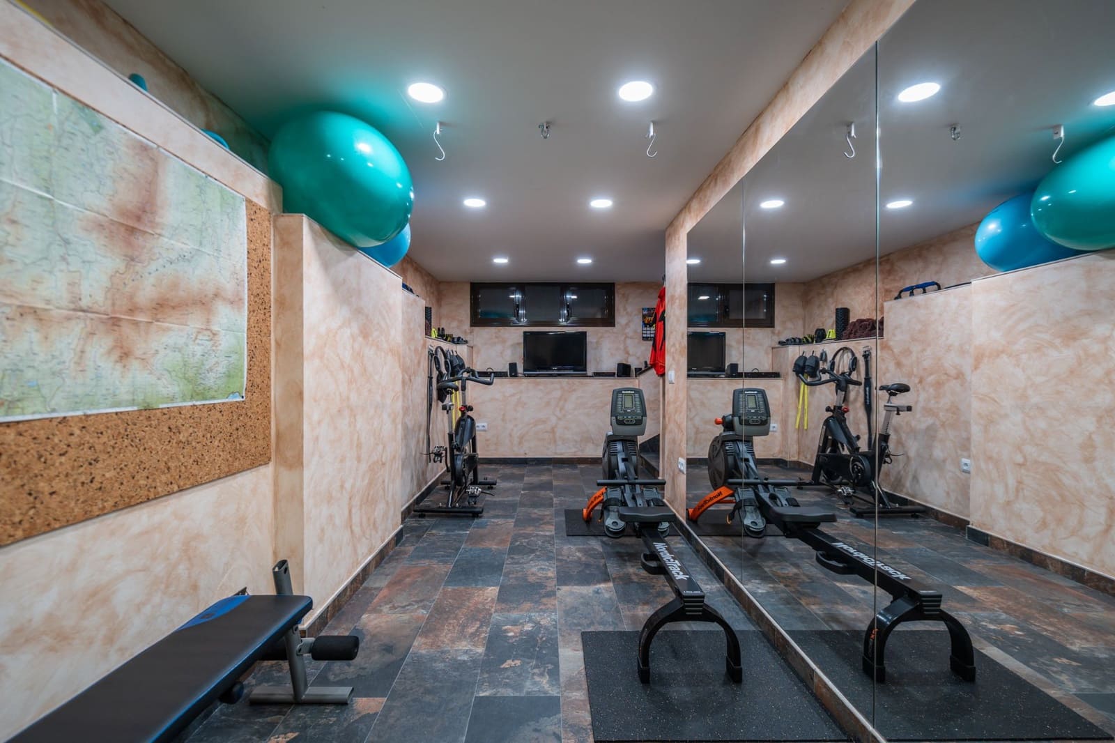 5 soveværelse Villa til salg i Manzanares el Real med swimmingpool - € 1.275.000 (Ref: 9237907)