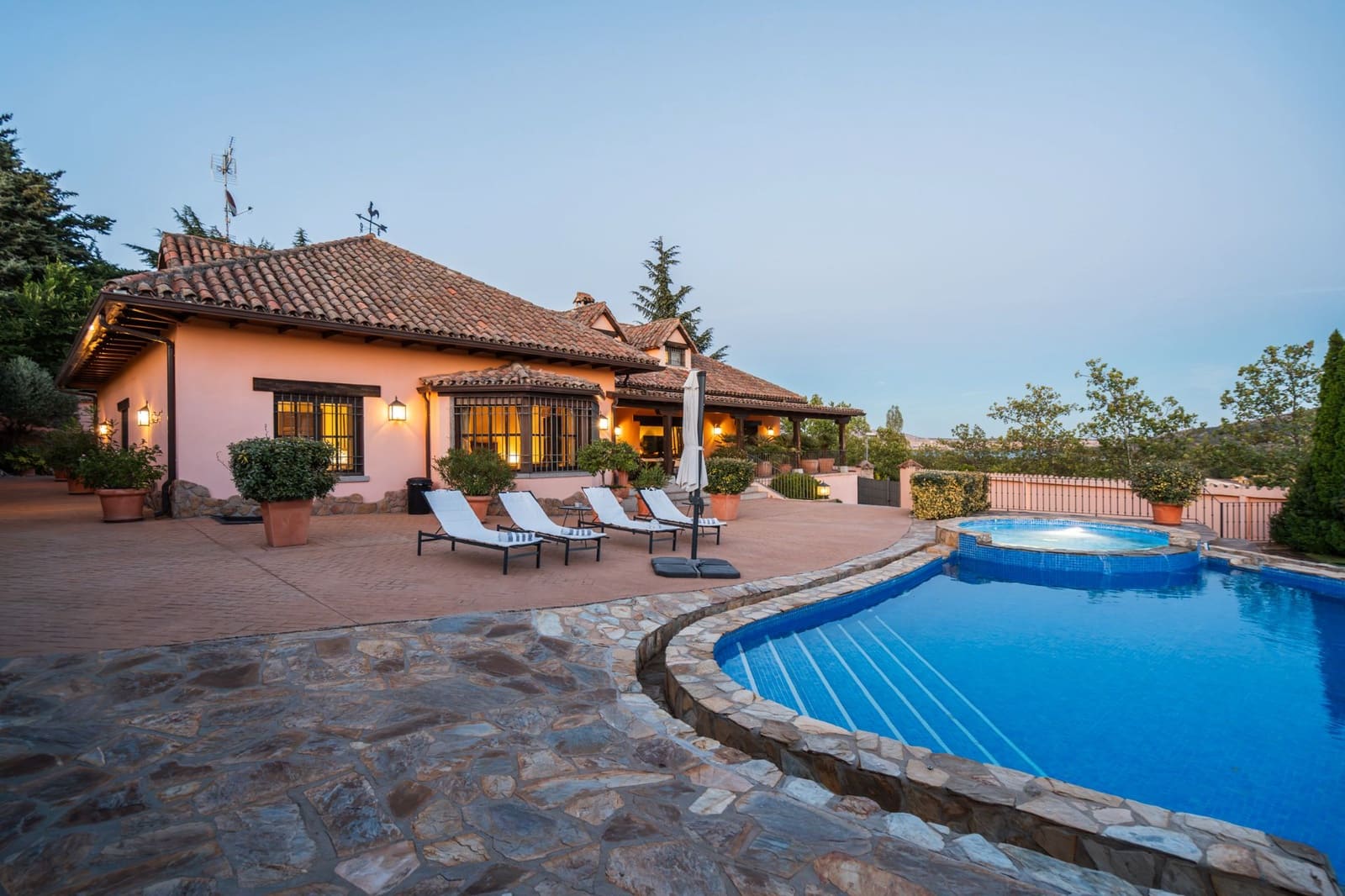5 soveværelse Villa til salg i Manzanares el Real med swimmingpool - € 1.275.000 (Ref: 9237907)
