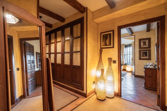 5 chambre Villa/Maison à vendre à Manzanares el Real avec piscine - 1 275 000 € (Ref: 9237907)