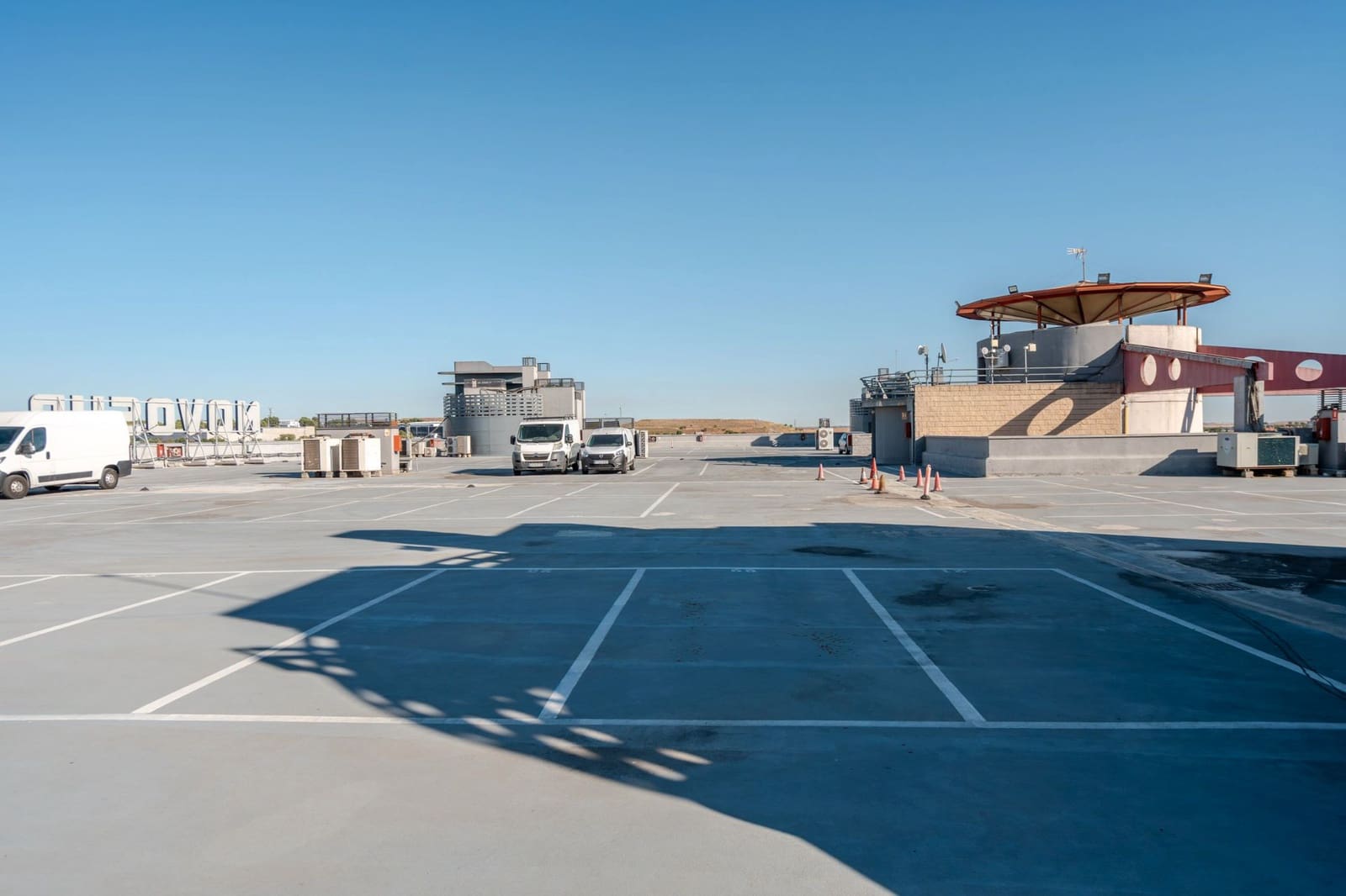 Erhverv til salg i Madrid by - € 325.000 (Ref: 9274158)