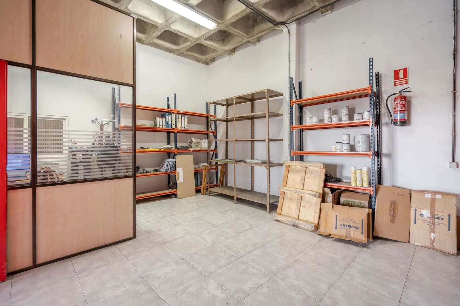 Erhverv til salg i Madrid by - € 325.000 (Ref: 9274158)