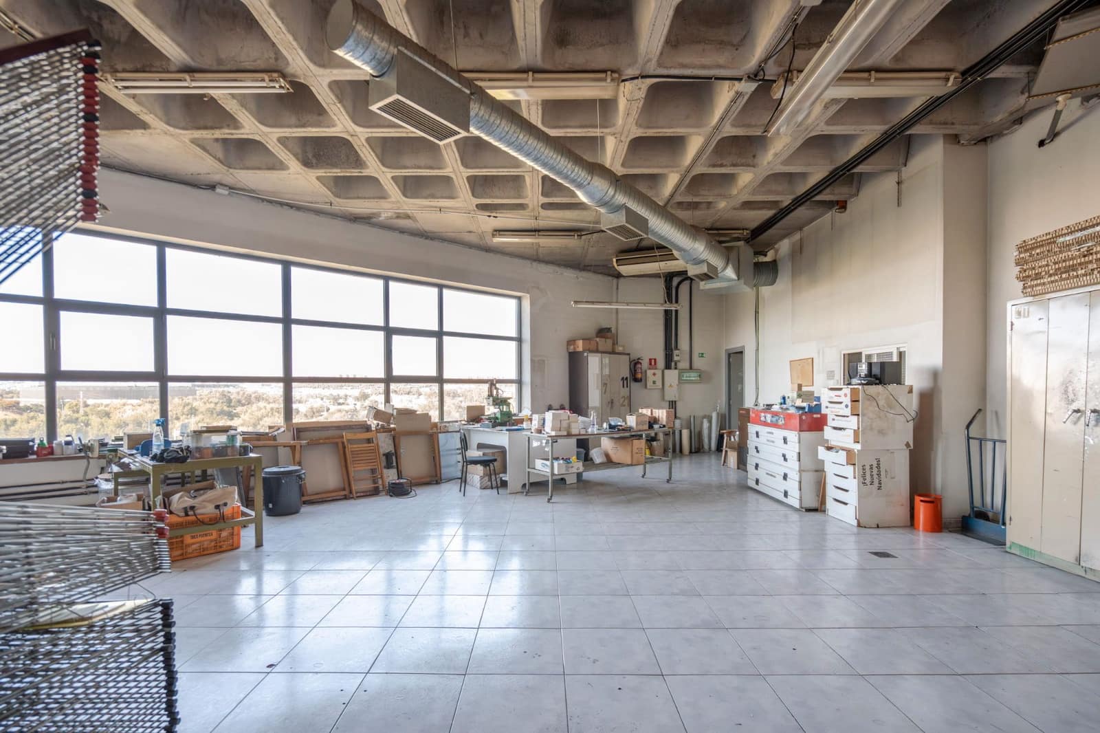 Erhverv til salg i Madrid by - € 325.000 (Ref: 9274158)