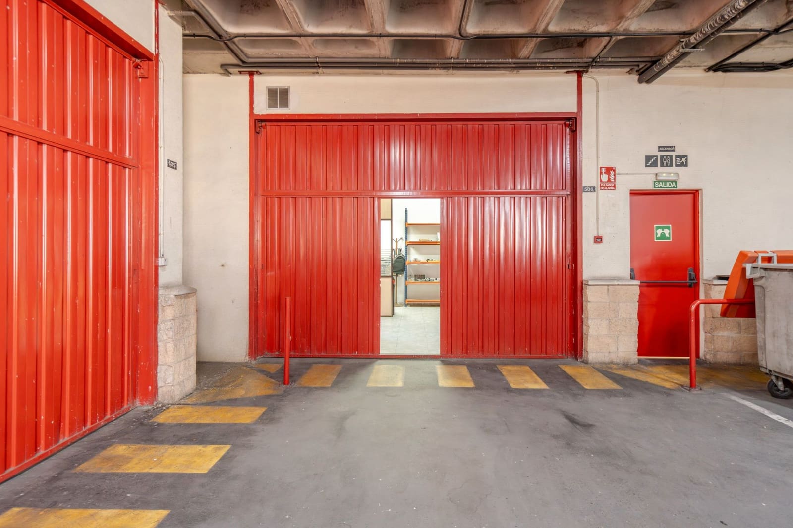 Erhverv til salg i Madrid by - € 325.000 (Ref: 9274158)