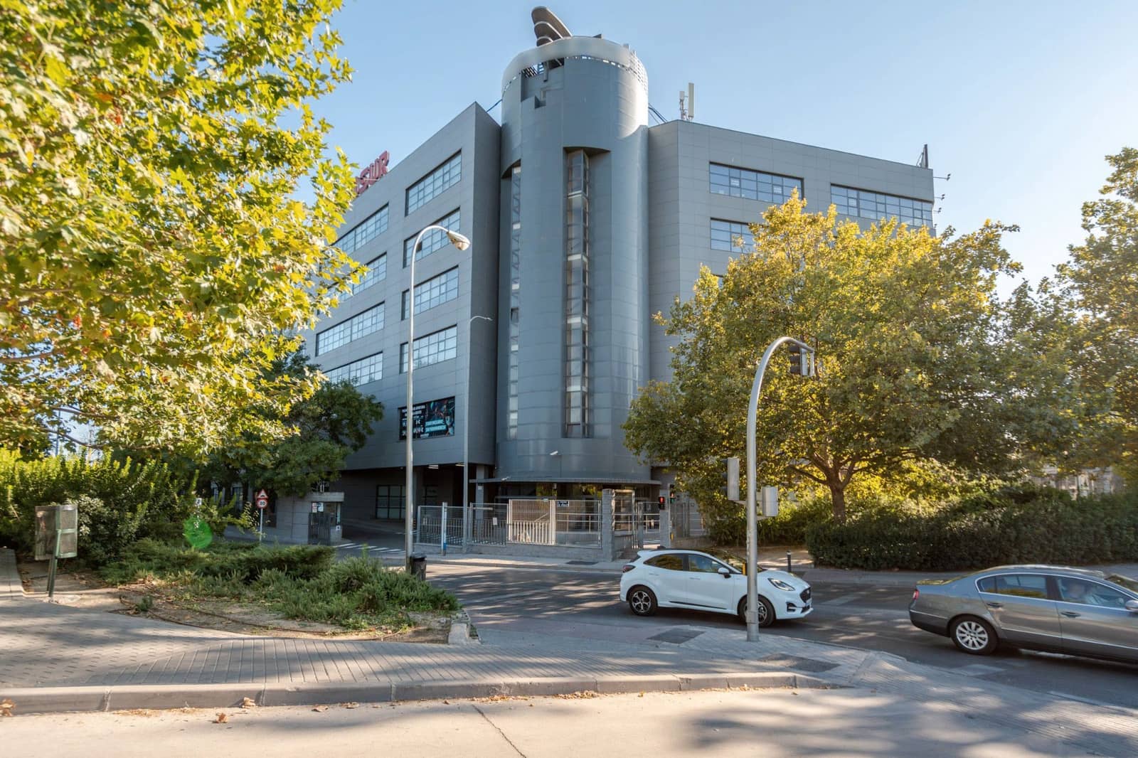 Erhverv til salg i Madrid by - € 325.000 (Ref: 9274158)