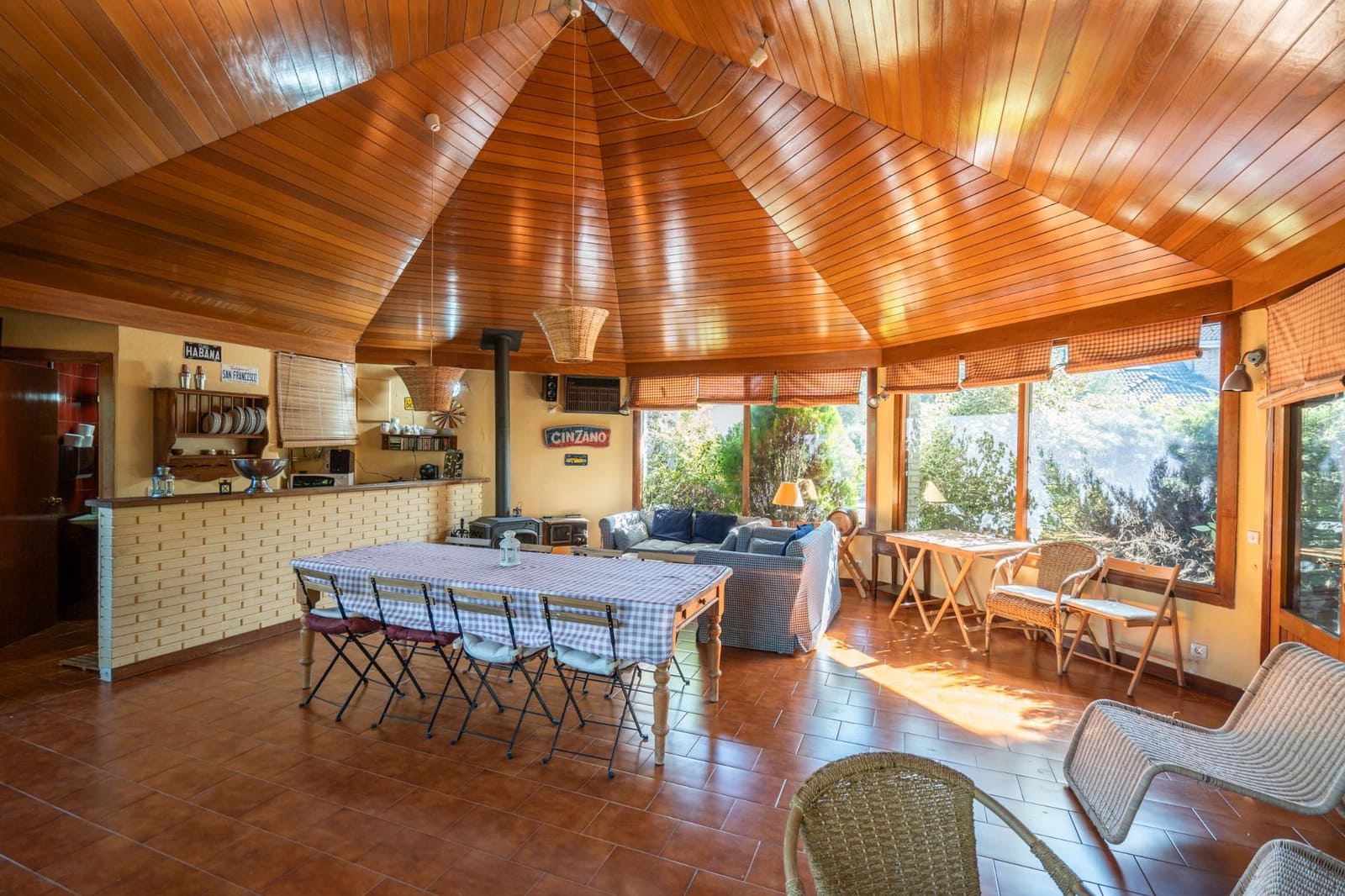 5 soveværelse Semi-Rækkehus til salg i Becerril de la Sierra med swimmingpool - € 650.000 (Ref: 9282835)