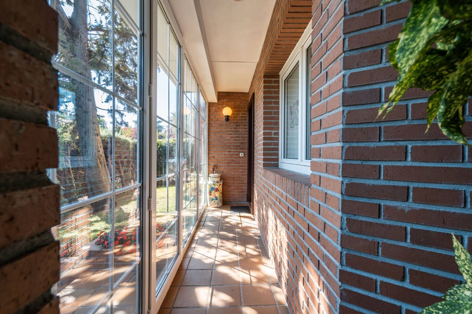 5 soveværelse Semi-Rækkehus til salg i Becerril de la Sierra med swimmingpool - € 650.000 (Ref: 9282835)