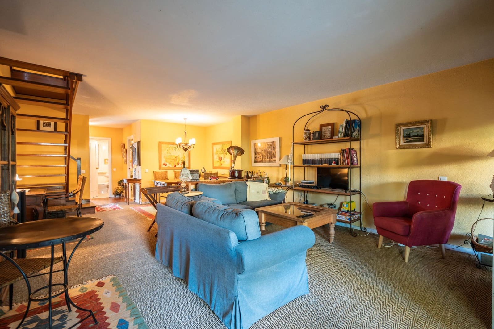 5 soveværelse Semi-Rækkehus til salg i Becerril de la Sierra med swimmingpool - € 650.000 (Ref: 9282835)