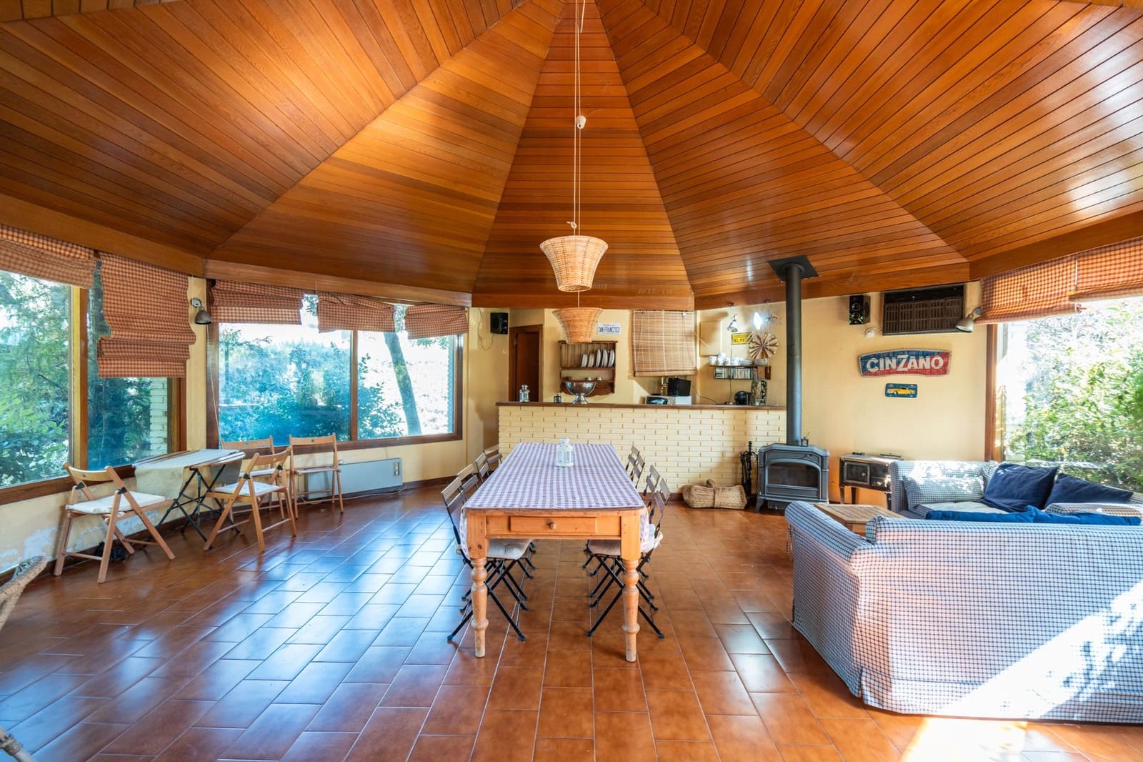 5 soveværelse Semi-Rækkehus til salg i Becerril de la Sierra med swimmingpool - € 650.000 (Ref: 9282835)