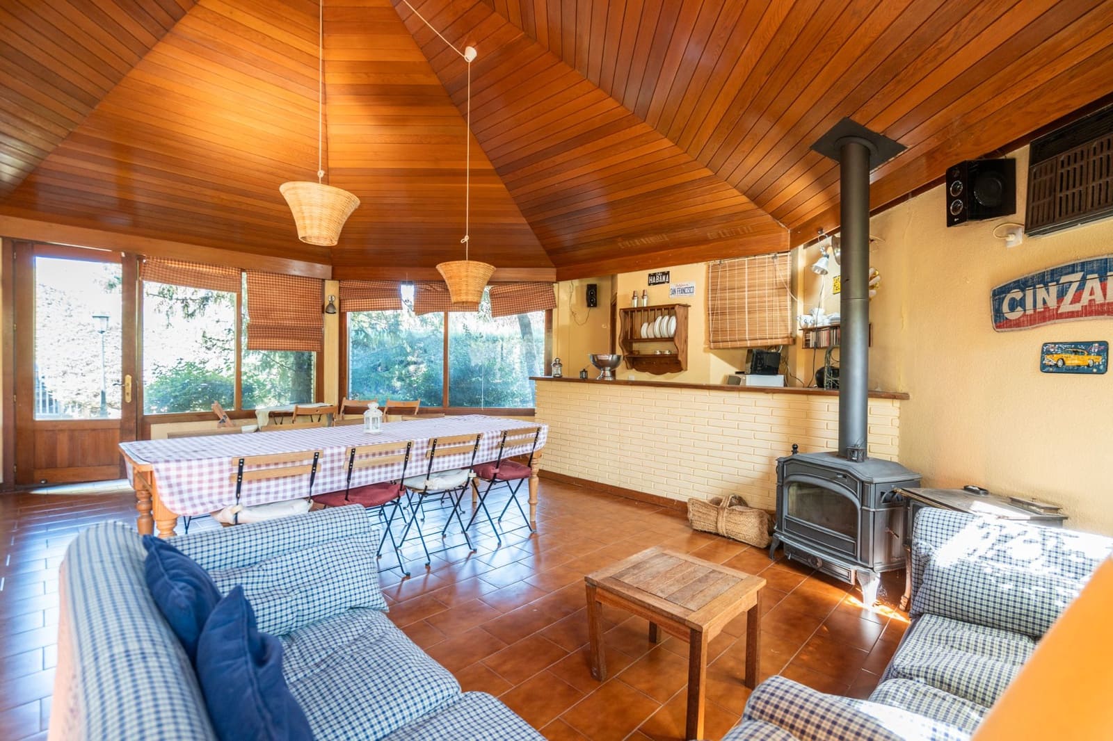 5 soveværelse Semi-Rækkehus til salg i Becerril de la Sierra med swimmingpool - € 650.000 (Ref: 9282835)