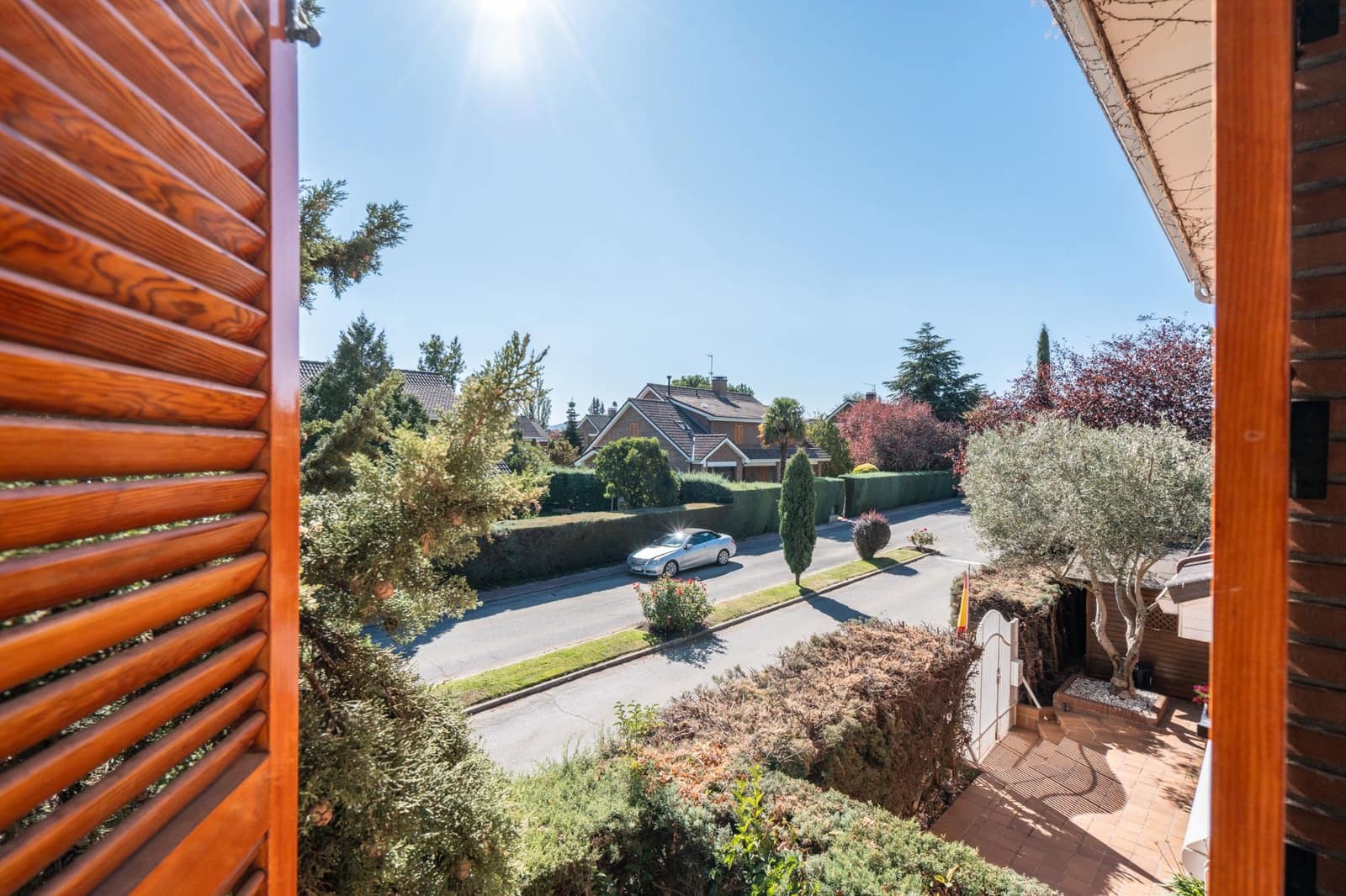 5 soveværelse Semi-Rækkehus til salg i Becerril de la Sierra med swimmingpool - € 650.000 (Ref: 9282835)