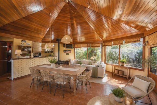 5 slaapkamer Halfvrijstaande villa te koop in Becerril de la Sierra met zwembad - € 595.000 (Ref: 9282835)