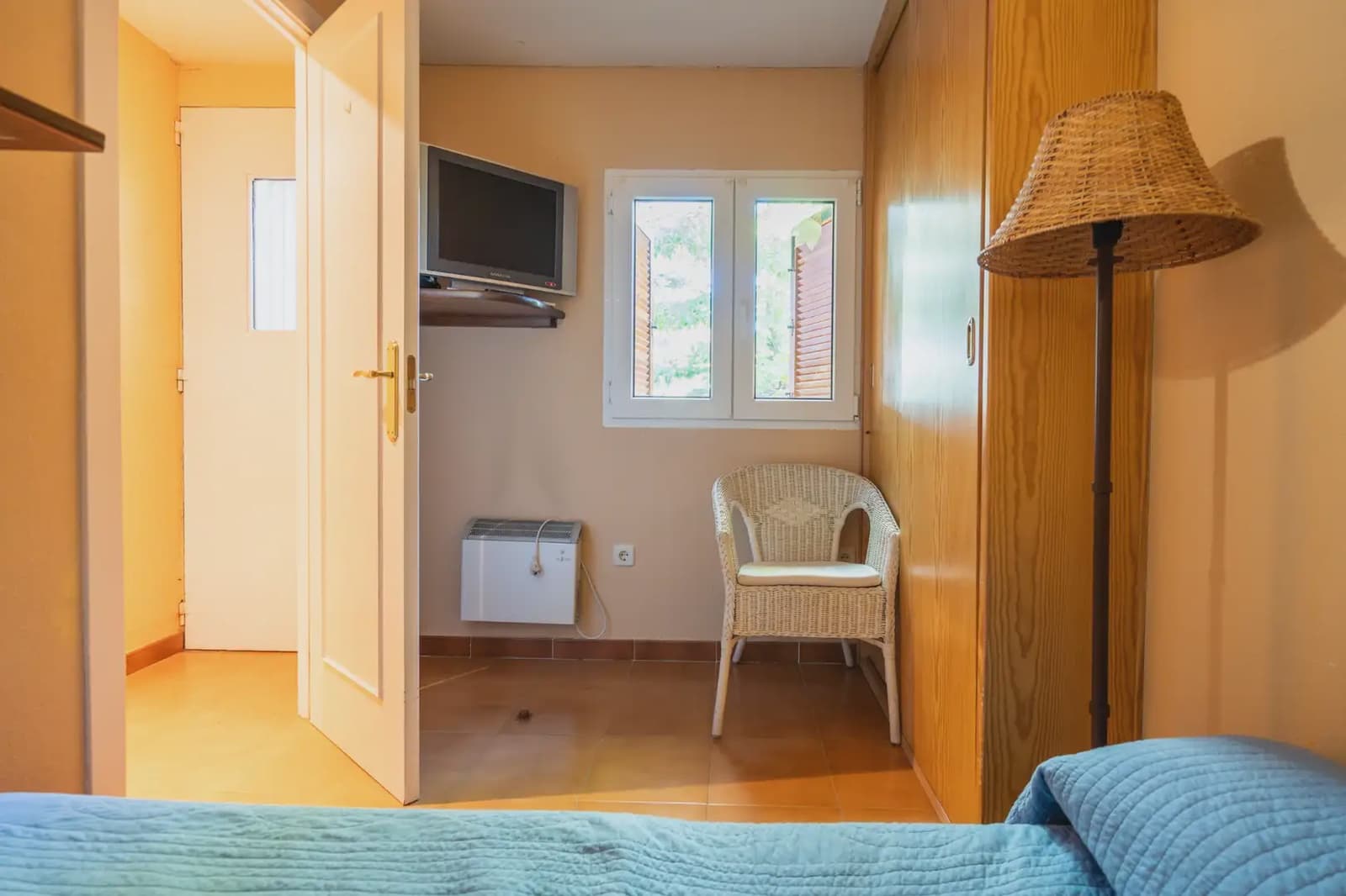 5 bedroom Semi-detached Villa for sale in Becerril de la Sierra with pool - € 595,000 (Ref: 9282835)