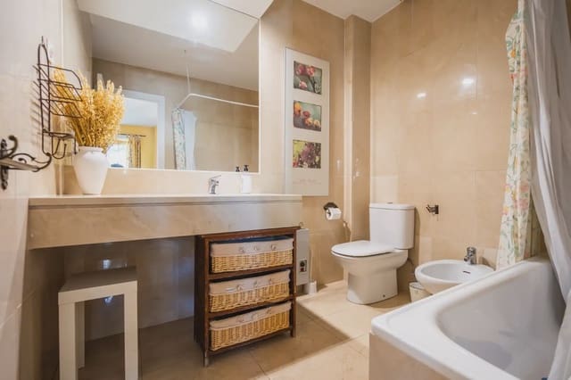 5 slaapkamer Halfvrijstaande villa te koop in Becerril de la Sierra met zwembad - € 595.000 (Ref: 9282835)