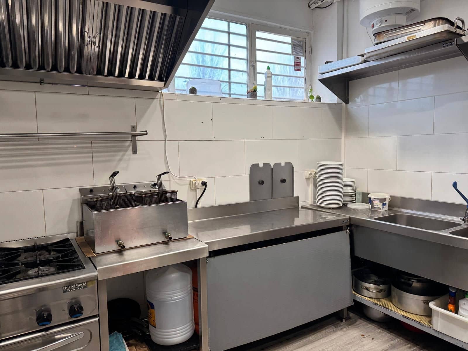 Erhverv til salg i Las Rozas de Madrid - € 190.000 (Ref: 9289389)