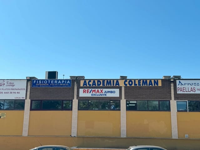 Commercial for sale in Las Rozas de Madrid - € 190,000 (Ref: 9289389)