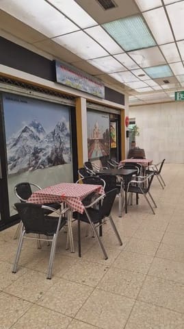 Erhverv til salg i Las Rozas de Madrid - € 190.000 (Ref: 9289389)