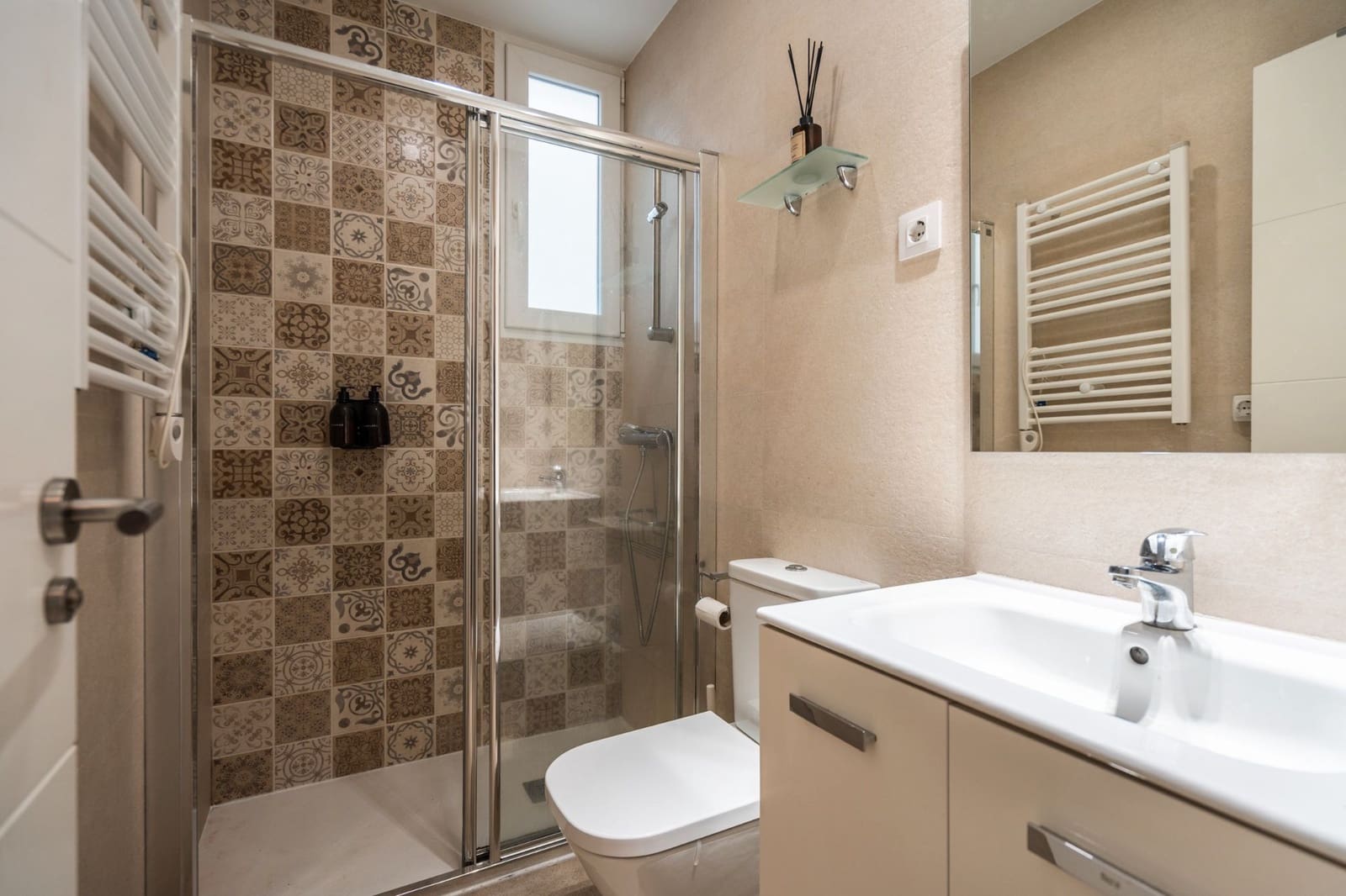 1 soveværelse Lejlighed til salg i Madrid by - € 399.000 (Ref: 9289852)