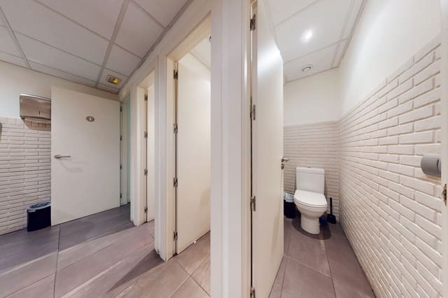 Office for sale in Hispanoamérica, Madrid city - € 800,000 (Ref: 9293317)