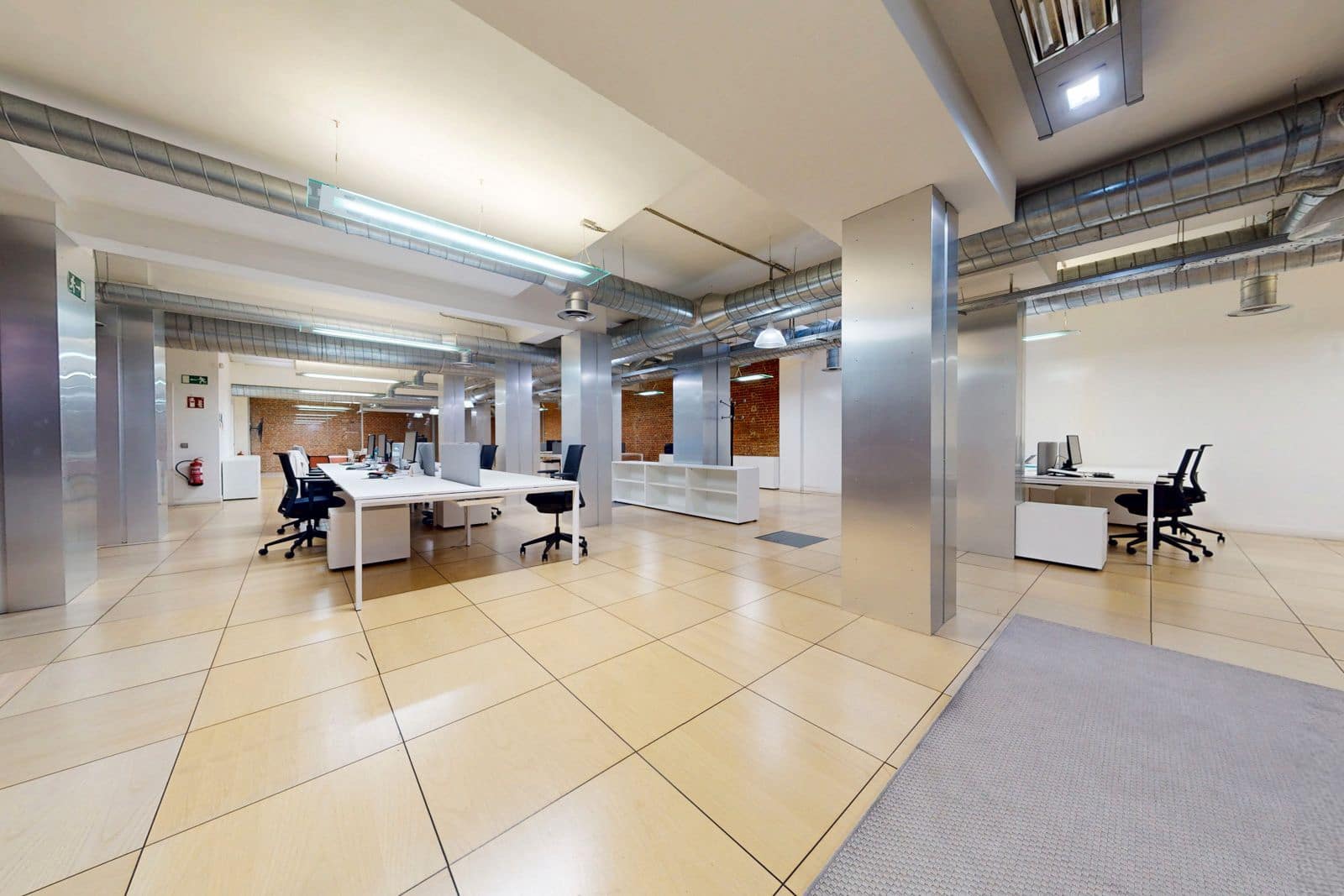 Kontor til salgs i Madrid by - € 800 000 (Ref: 9293317)