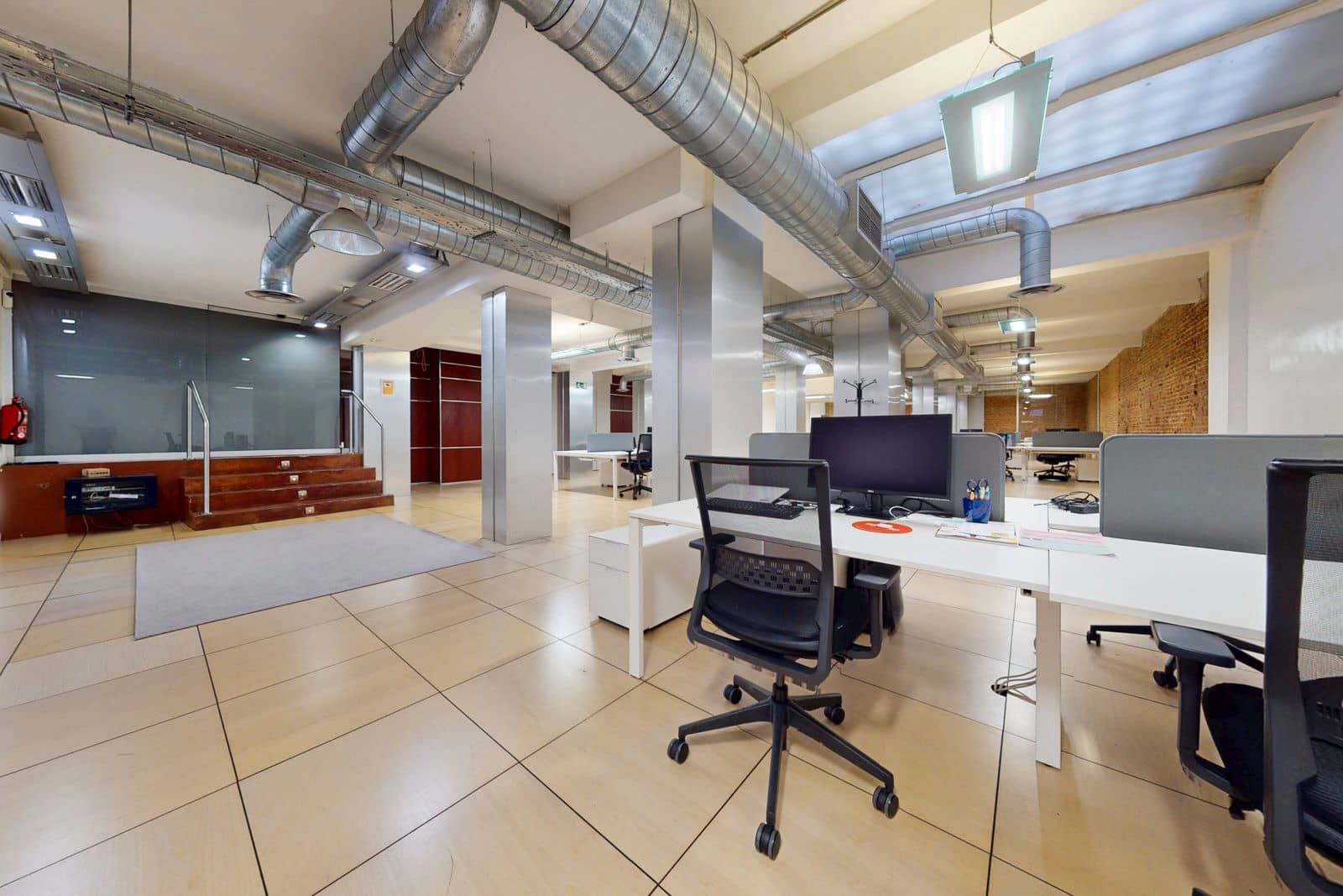 Kontor til salgs i Madrid by - € 800 000 (Ref: 9293317)