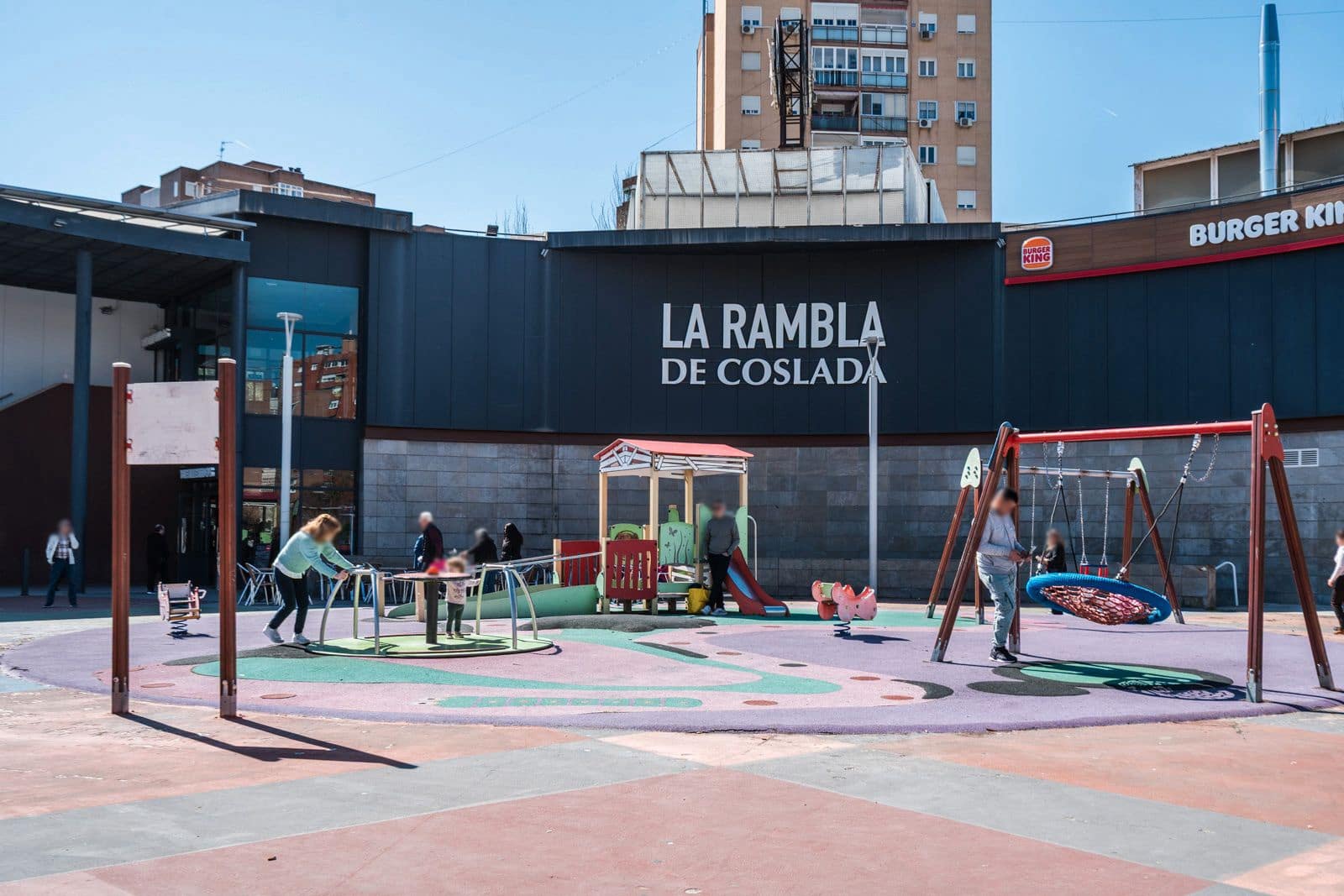 Kommersiell til salgs i Coslada - € 200 000 (Ref: 9306846)