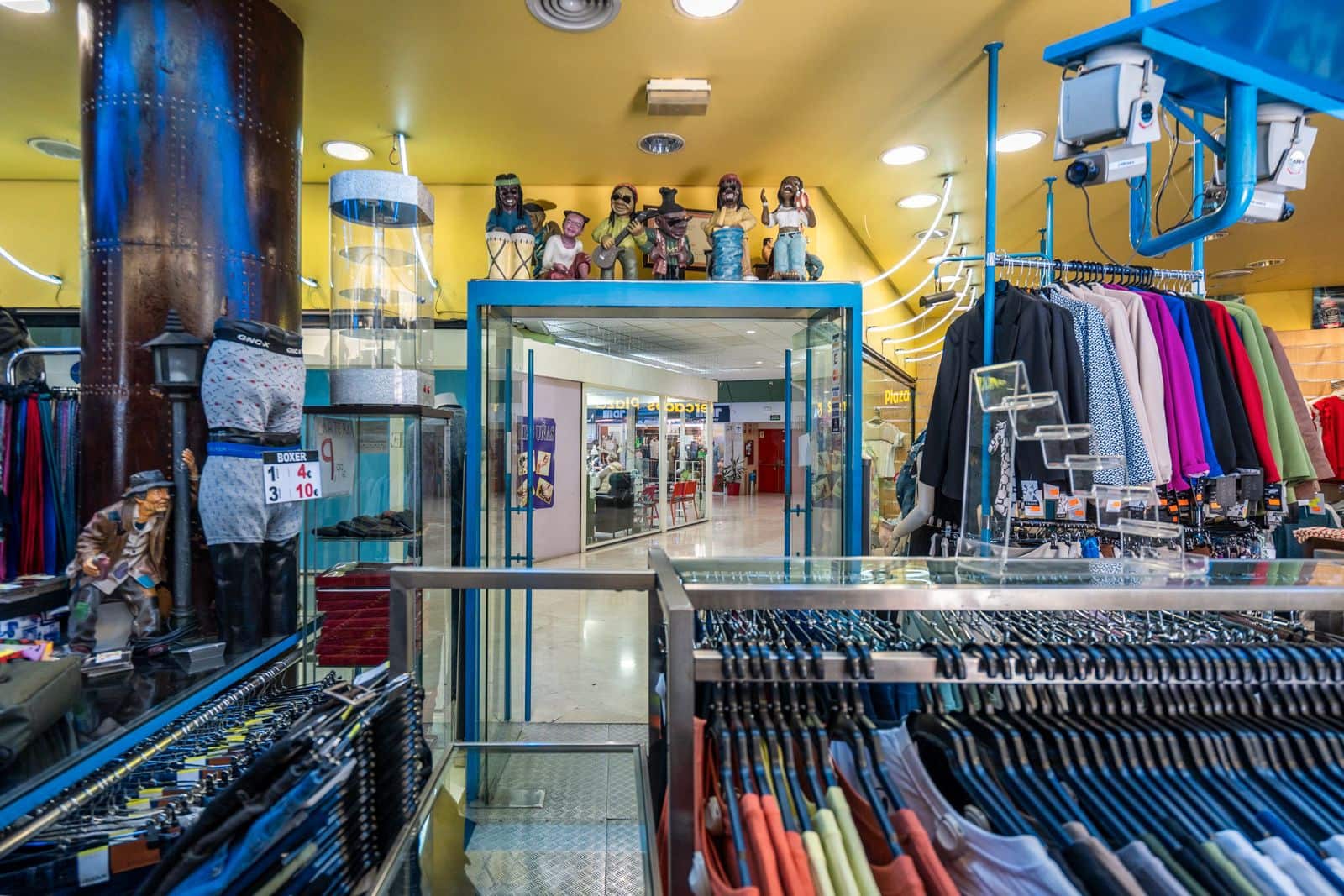 Kommersiell til salgs i Coslada - € 200 000 (Ref: 9306846)