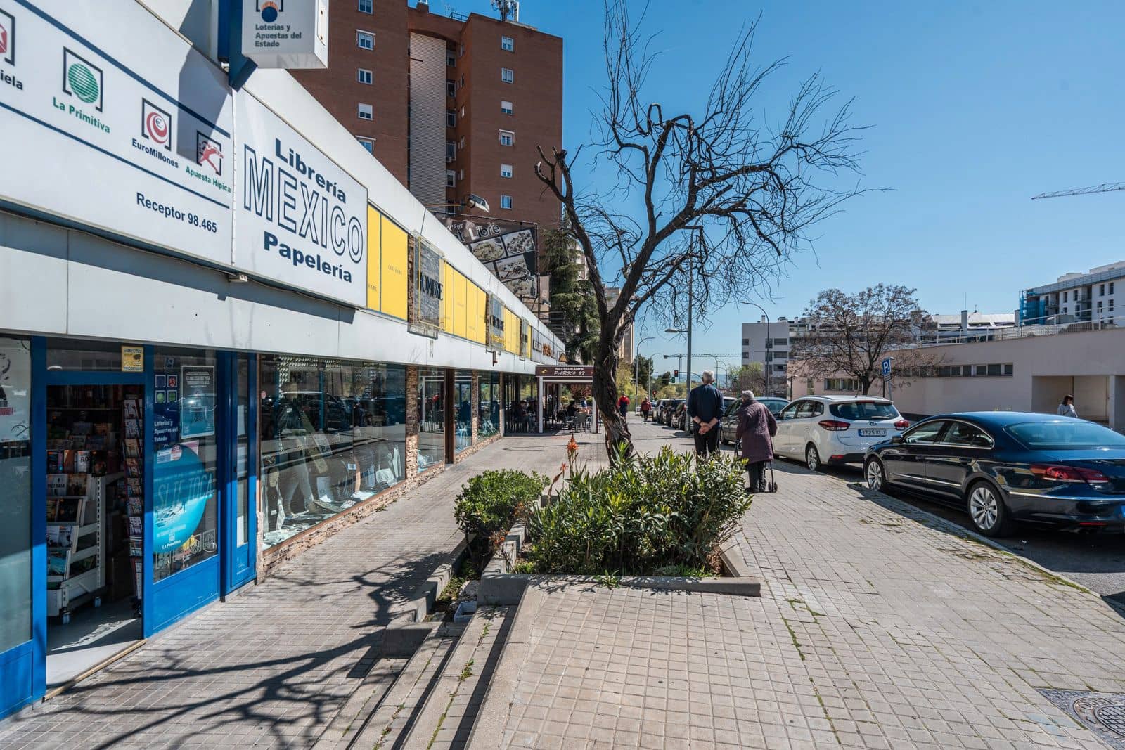 Kommersiell til salgs i Coslada - € 200 000 (Ref: 9306846)