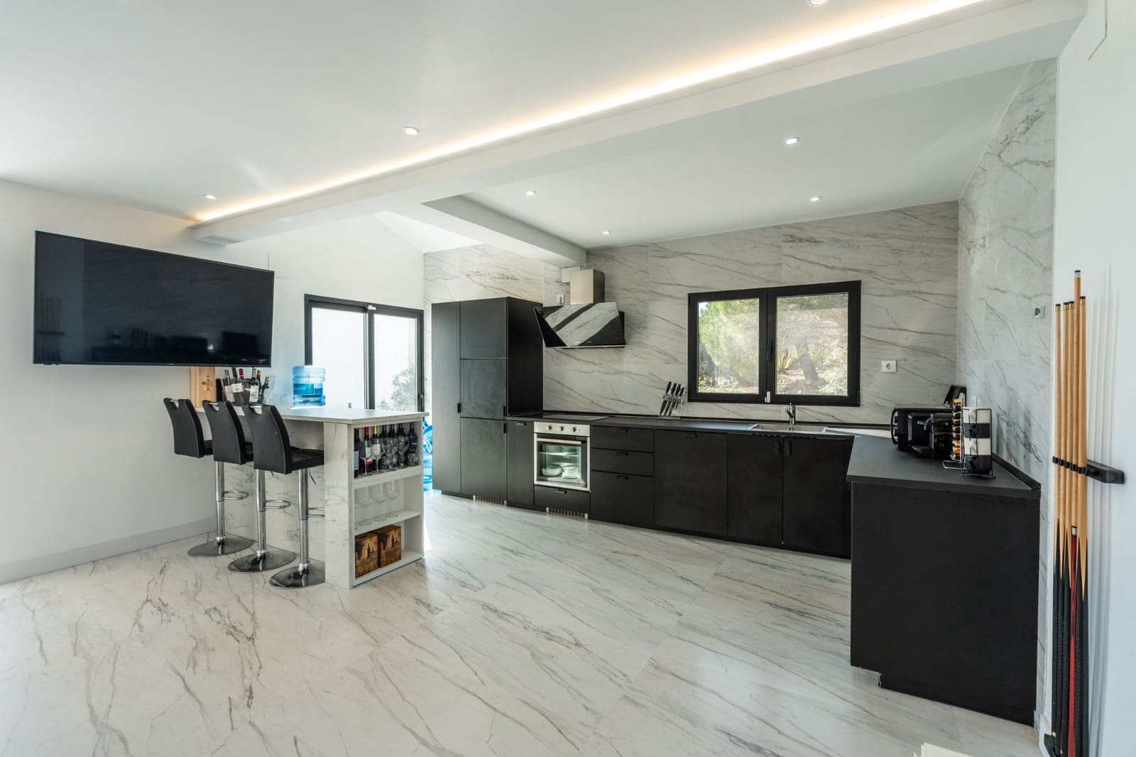 4 soveværelse Villa til salg i Alcala de Xivert med swimmingpool garage - € 890.000 (Ref: 9348592)