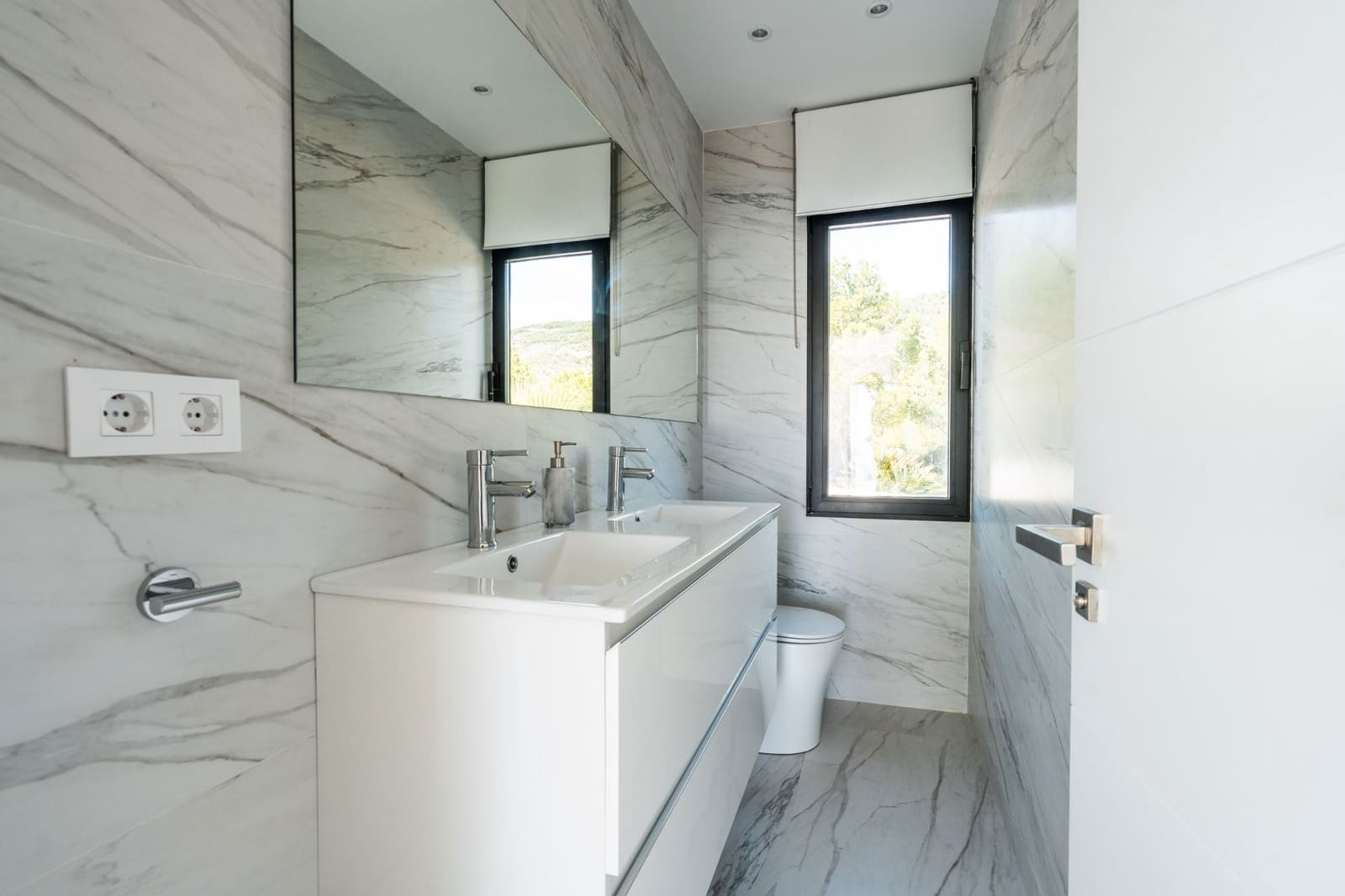 4 soveværelse Villa til salg i Alcala de Xivert med swimmingpool garage - € 890.000 (Ref: 9348592)