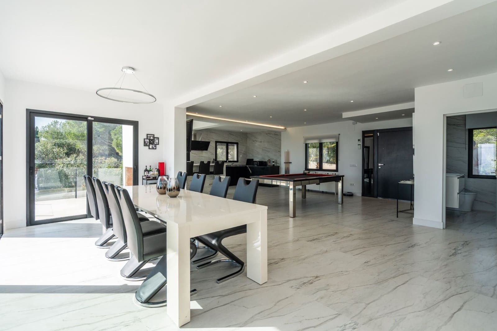 4 soveværelse Villa til salg i Alcala de Xivert med swimmingpool garage - € 890.000 (Ref: 9348592)