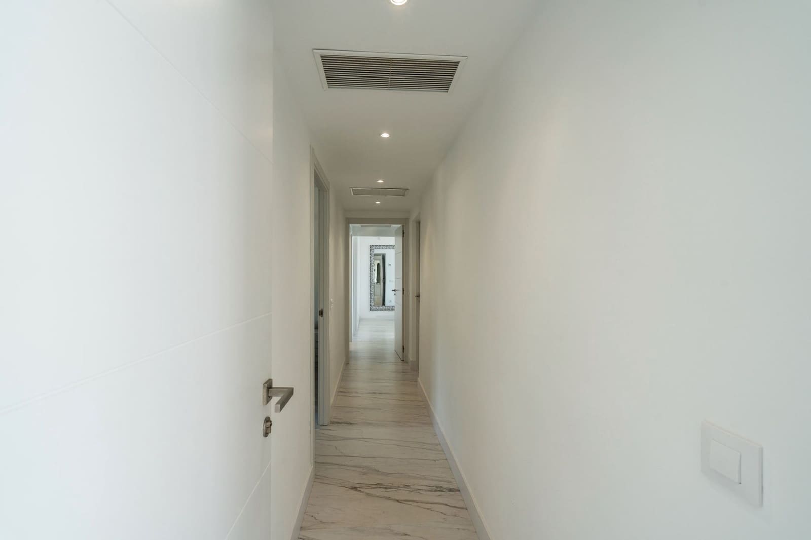 4 soveværelse Villa til salg i Alcala de Xivert med swimmingpool garage - € 890.000 (Ref: 9348592)