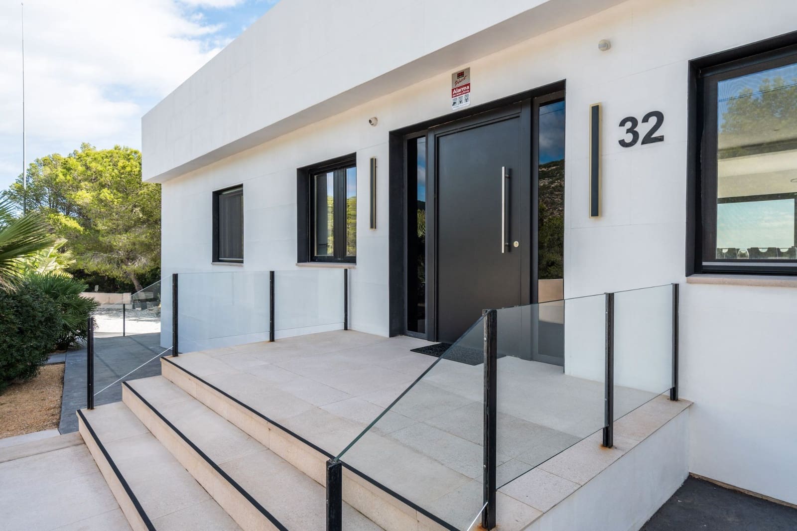 4 soveværelse Villa til salg i Alcala de Xivert med swimmingpool garage - € 890.000 (Ref: 9348592)